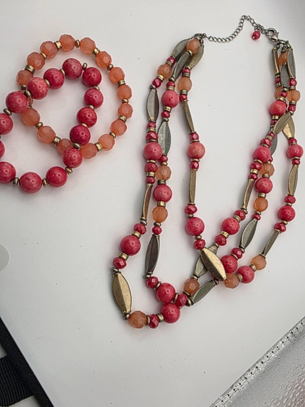 Premier Designs Razzmatazz Necklace & 2 Matching Bracelets Set